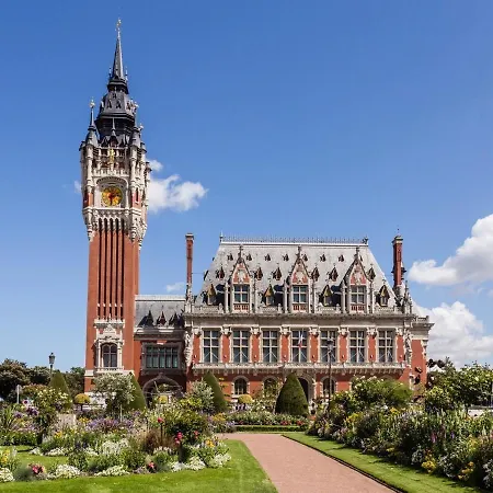 Agreable Maison De 100m2 Avec Son Parking Privatif * Calais