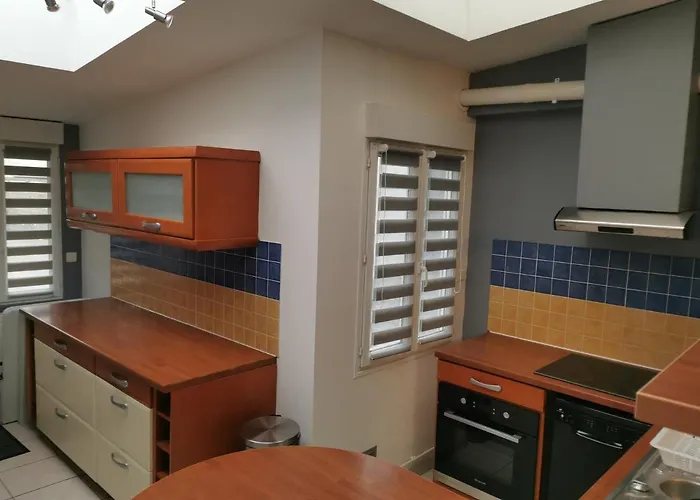 Agreable Maison De 100m2 Avec Son Parking Privatif بيت للعطل كاليه