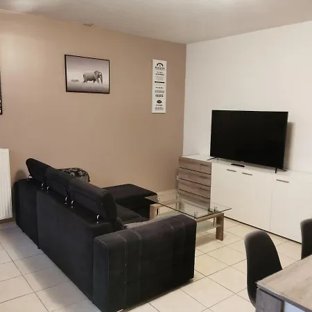 Agreable Maison De 100m2 Avec Son Parking Privatif Holiday home *