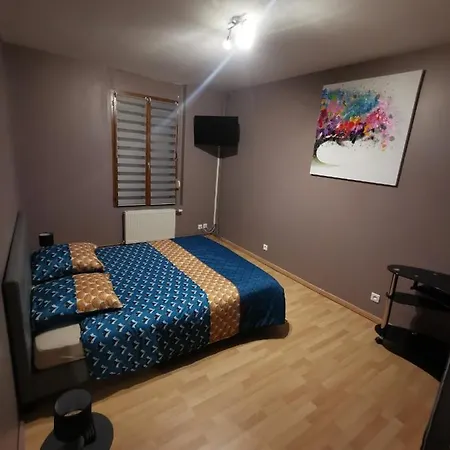 Agreable Maison De 100m2 Avec Son Parking Privatif Ferienhaus Calais